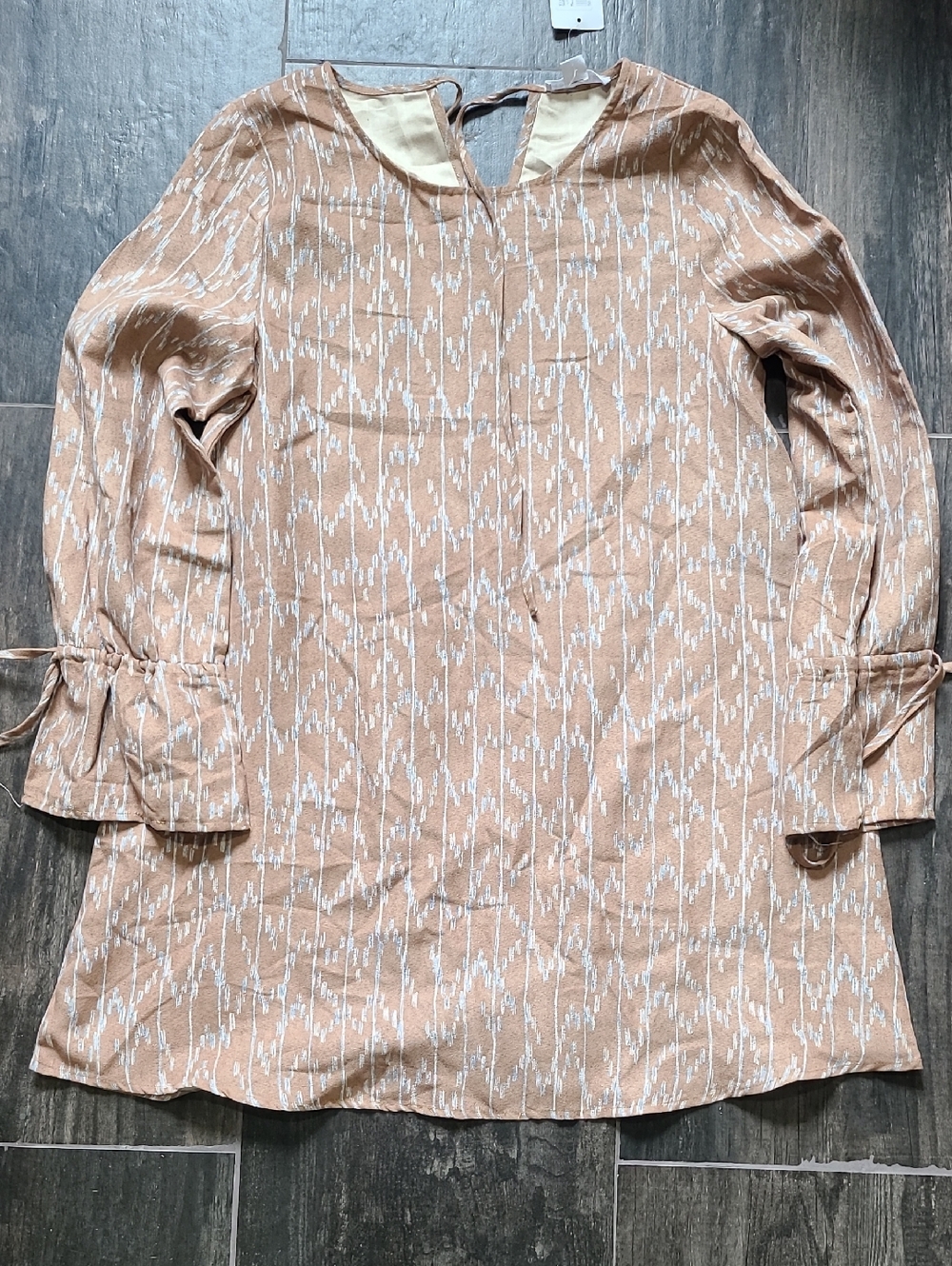 Love Riche Beige and White Women's Top